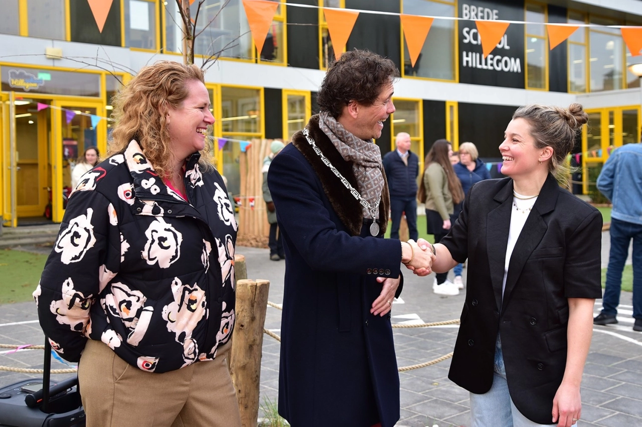 Opening schoolplein